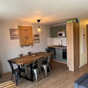 https://appartement-au-pied-des-pistes.hotels-rhonealpes.com
